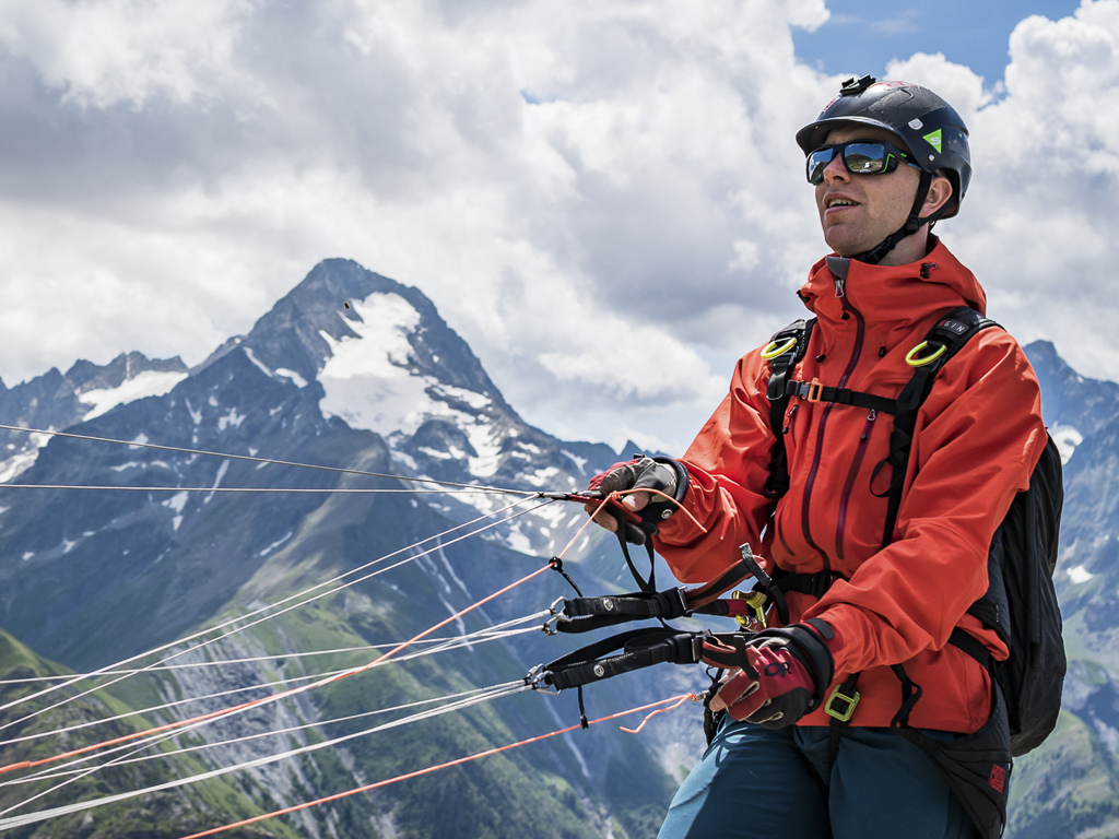 Willis Morris prepping his speedflying wing